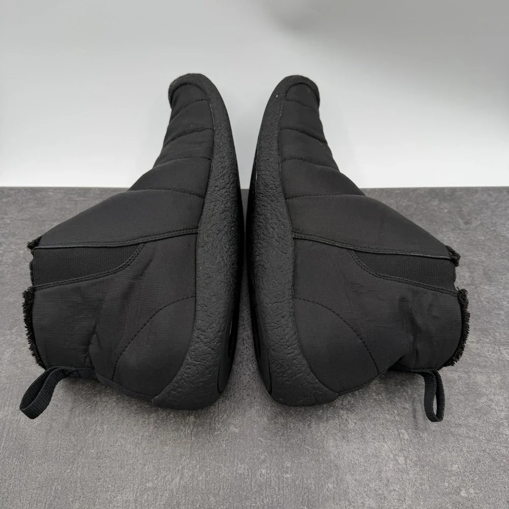 KEEN Howser II Mens US 10.5 Black Quilted Slip On Chukka Boots Mid Ankle Shoes